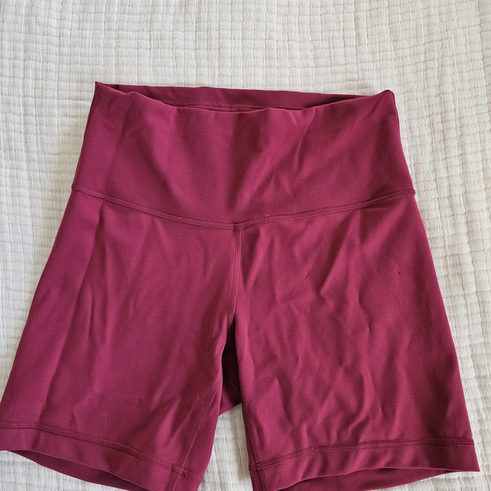 Lululemin Wundertrain HR 6" Shorts